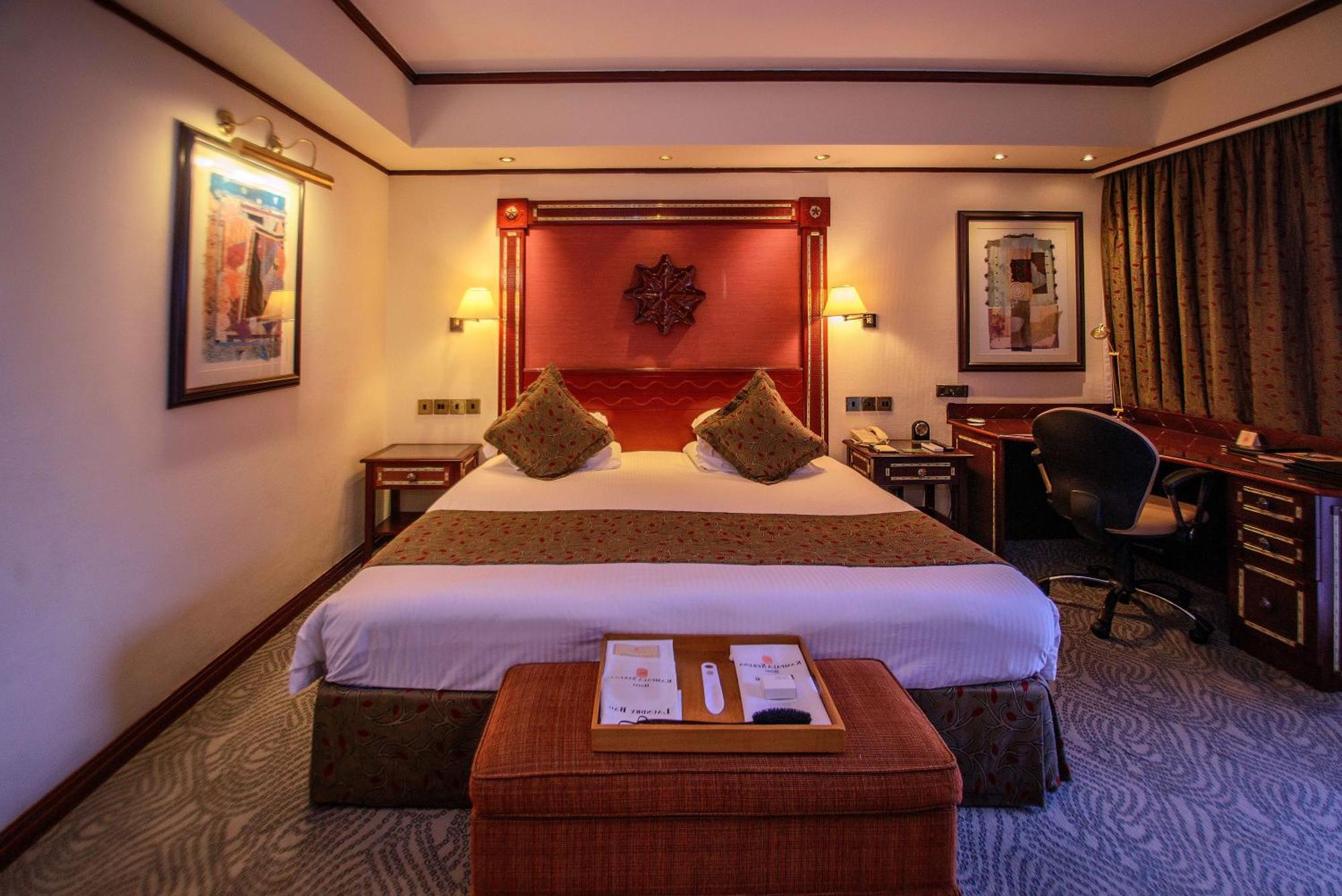 Hotel Serena 5*